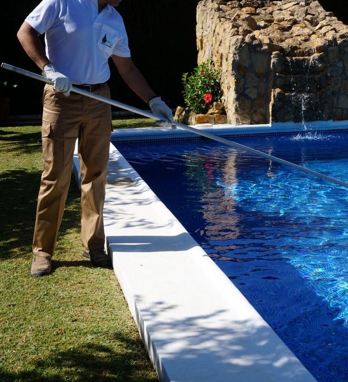 Servicio de mantenimiento de CORSEMA en instalaciones exteriores